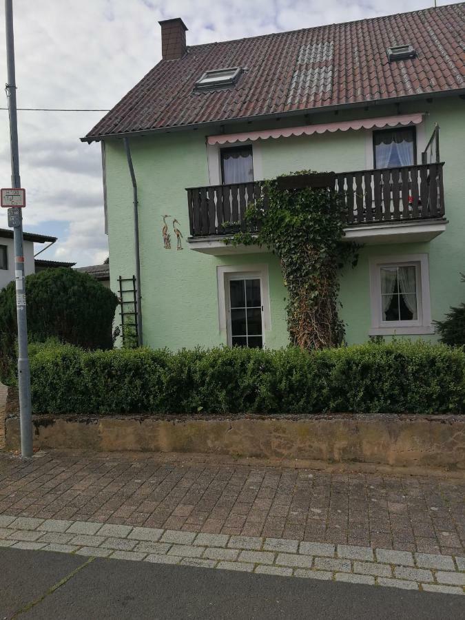 Appartement Eifel Im Haus Sybille 켈베르크 외부 사진
